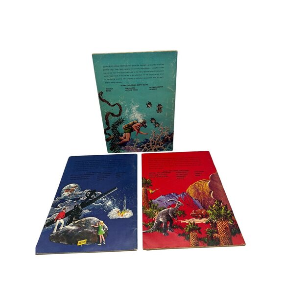 Golden Exploring Earth Books Oceanography Astronomy Dinosaurs 1970s Lot of 3 - Picture 2 of 8